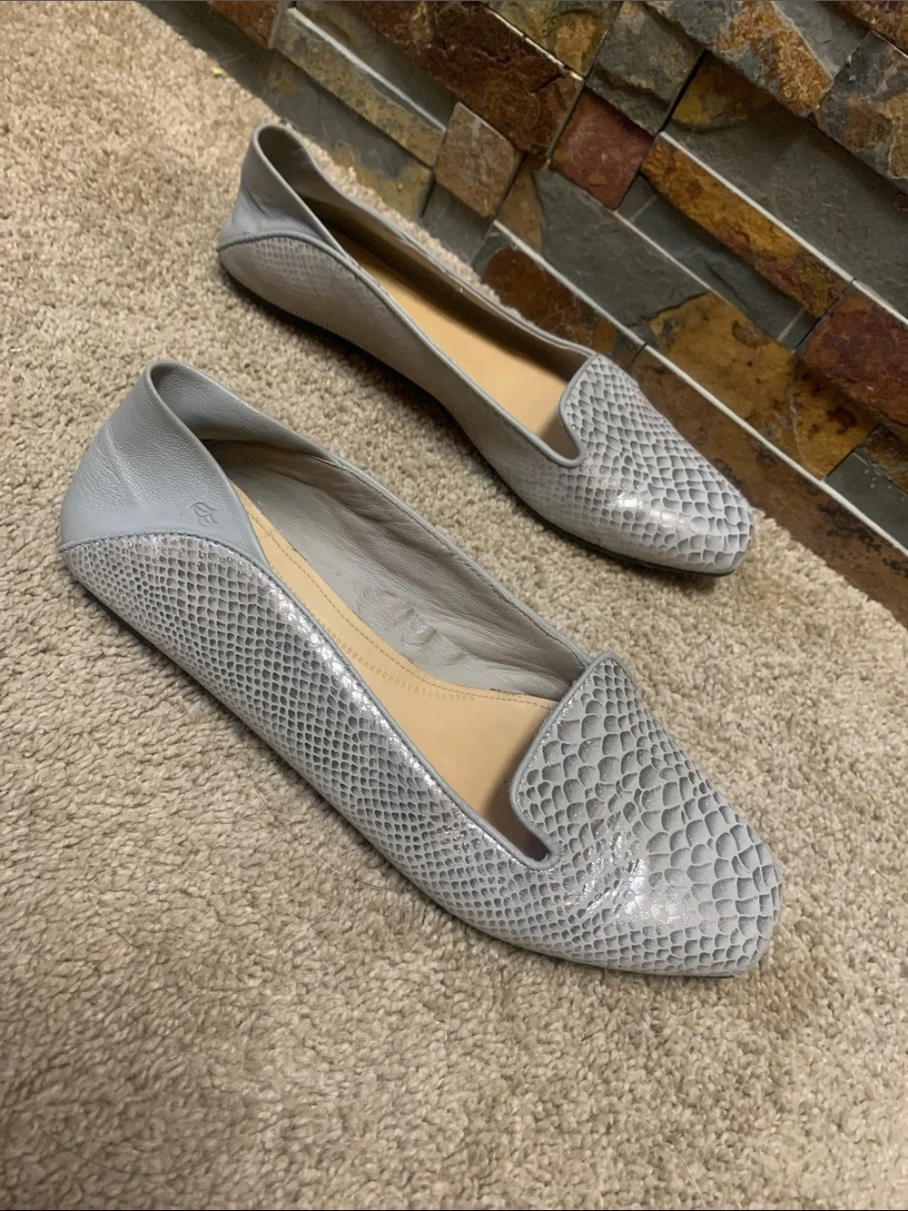 Nurture by Lamaze Light Gray leather Snake-Embossed Slip-Ons 7.5